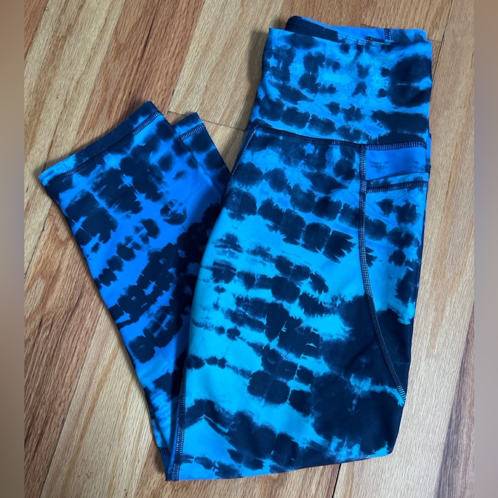 NWOT OLD NAVY crop Leggings